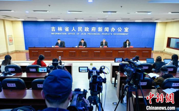 以体育纽带推动民族交往