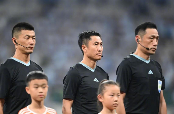 中国裁判马宁傅明亮相美加墨世界杯裁判名单