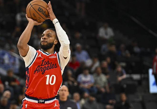 快船客场惨败鹈鹕遭遇三连败 伦纳德高效25分难