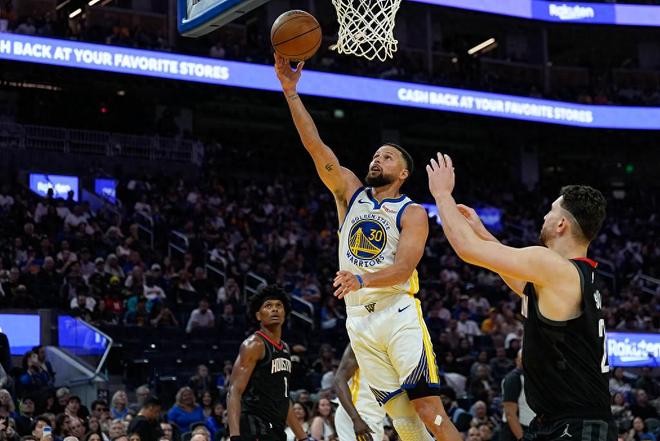 库里复出首战轰29分难救主 勇士虽败犹荣